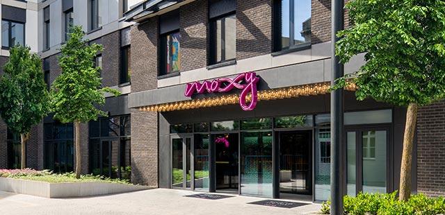 forestay-moxy-mob02-1.jpg