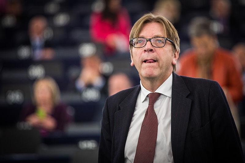 800px-Guy_Verhofstadt_Parlement_européen_Strasbourg_26_nov_2014.jpg