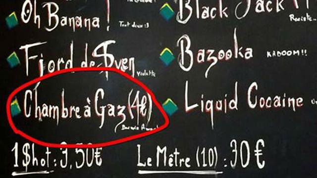 „Gázkamra”-koktélt szolgálnak fel egy francia bárban